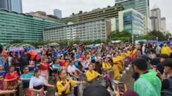 Antusiasme Warga Membuat CFD HI Berdenyut dengan Tari Massal dan Barongsai!