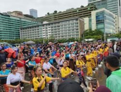 Antusiasme Warga Membuat CFD HI Berdenyut dengan Tari Massal dan Barongsai!