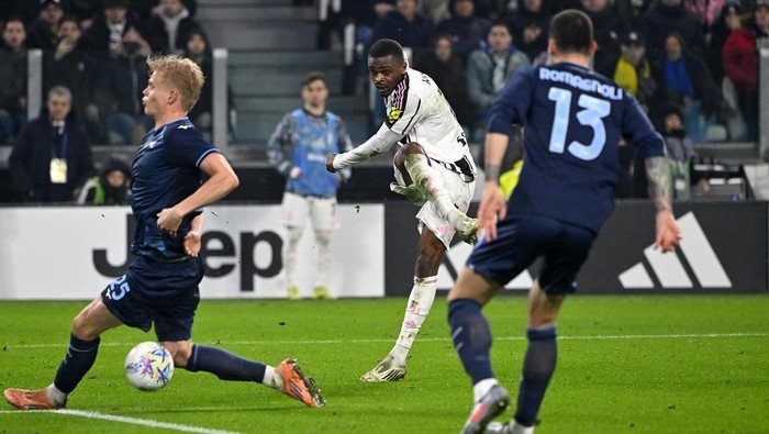 Perjuangan Kalulu di Detik Akhir, Juve dan Lazio Berbagi Poin di Pertandingan Menegangkan