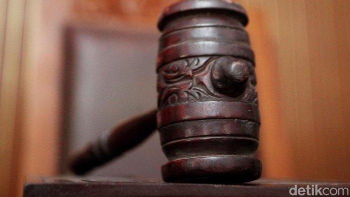 Skandal Ketua KPU Bogor Cosplay, Dipecat Tanpa Ampun!