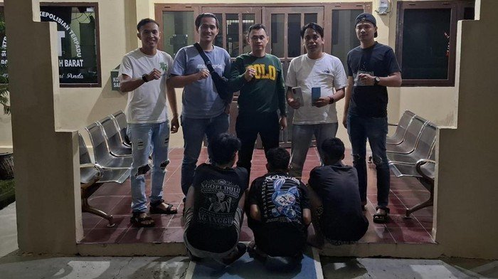 Tragis! 3 Pelajar SMA di Prabumulih Bobol Warung, Curi Rokok hingga HP!