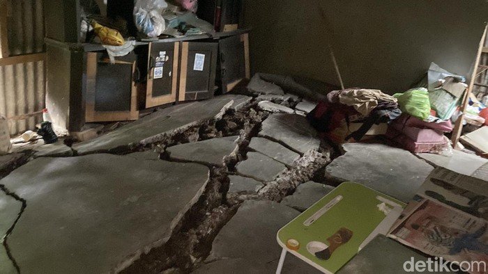 [Tanah Bergerak di Semarang: Dampak pada Masyarakat dan Langkah Pencegahannya!]