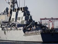 2 Kapal AS Terjungkal, Marinir Meninggal dalam Aksi Isi Bahan Bakar