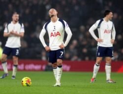 Postecoglou: Tottenham Tak Bergengsi, Klub Bawah!