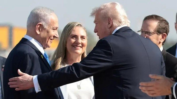 **Trump Mencaci Netanyahu, Sebut Presiden Israel 'Tak Berwibawa'**