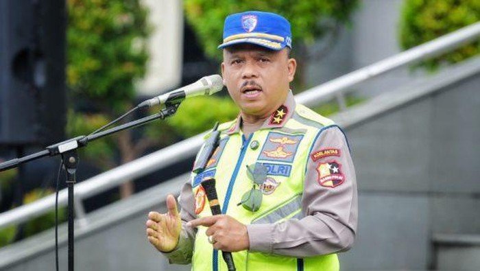 Aksi Curi Ban Serep di Tol Gagal, Kakorlantas Apresiasi PJR Cikampek yang Siaga!