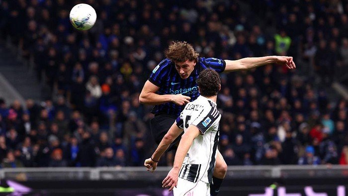 Inter 3-2 Juventus: 10 Pemain Bianconeri Takluk di Hadapan Nerazzurri!