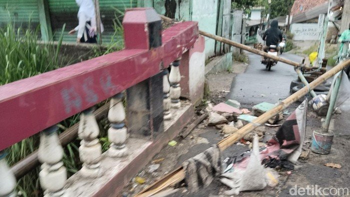 Dinas PUPR Tanggap, Perbaiki Fondasi Jembatan Rusak di Depok dalam Rangkaian Upaya Mencegah Bencana
