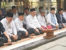 Bulan Ramadan, NasDem Ziarahi Makam Pendiri NU di Jombang: Simbol Kebhinekaan?