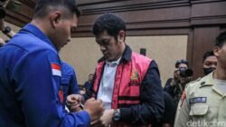 15 Tahun Penjara untuk Anak Buron Riza Chalid dalam Kasus Minyak Mentah