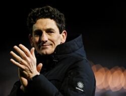 Manajer Brentford Dapat Kontrak Baru, Melejit atau Hanya Mimpi Sementara?