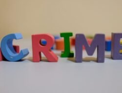 Tragis! Wanita Curi Makanan Kucing hingga Jajanan di Minimarket Citayam, Alasannya…