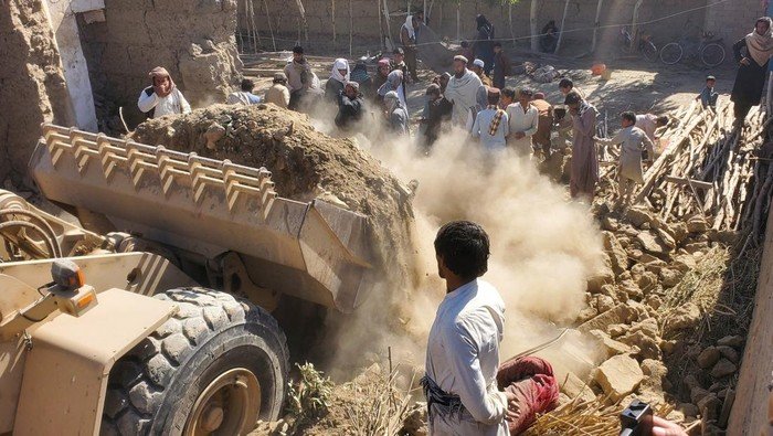 **Perang Afghanistan-Pakistan Meledak, China Gelar Gencatan Senjata untuk Menyelamatkan Rakyat**