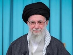 Serangan Maut AS dan Israel, 30 Bom Hancurkan Kompleks Khamenei, Ancaman Berkepanjangan bagi Iran