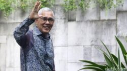 “Try Sutrisno, Wapres ke-6 RI: Kisah Jejak Karier yang Penuh Inspirasi”