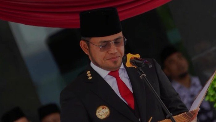 Gubernur Kaltim Minta Maaf soal Mobil Dinas Rp 8,49 Miliar, Tapi Pertanyaan Tetap Berlanjut!