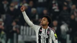 “Kontrak Baru untuk Weston McKennie: Bisakah Ia Menjadi Pemain Kunci di Musim Depan?”