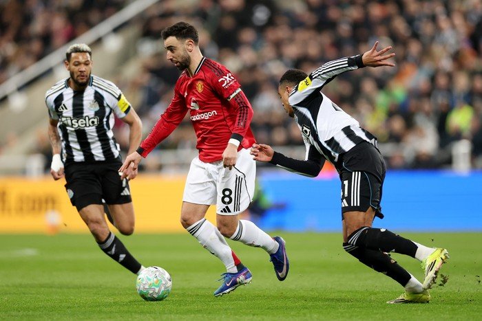 [Newcastle Vs MU Sama Kuat 1-1: Babak Pertama yang Membuat Pendukung MU Kecewa]