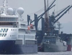 Kapal Selam AS Tenggelamkan Kapal Perang Iran: Pertempuran Laut yang Mempertanyakan Kebijakan Global!