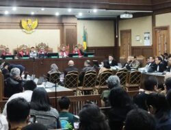 Emosi Tak Tertahan Eks Anak Buah Nadiem di Hadapan Jaksa – Update 3