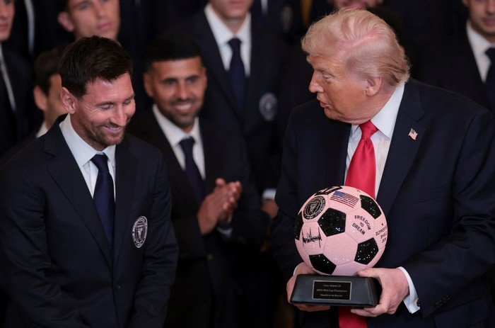 Donald Trump Sanjung Lionel Messi, Bagaimana reaksi publik?