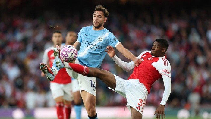 **Duel untuk Quadruple: Menang di Piala FA, Arsenal dan City Ngotot Raih Semua Gelar!**