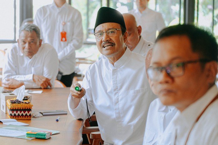 Gus Ipul-Gubernur NTB Sinkronkan Data Tunggal, Transformasi Sekolah Rakyat