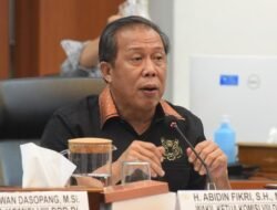 Waka Komisi VIII DPR Desak Tunjangan Guru Madrasah Dibayarkan Sebelum Lebaran – Update 2