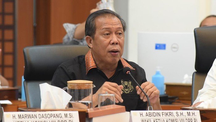 Waka Komisi VIII DPR Desak Tunjangan Guru Madrasah Dibayarkan Sebelum Lebaran - Update 2