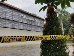 “Tak Punya Izin, Nikmati Momen Terakhir di Lapangan Padel Jakbar Sebelum Dibekukan!”