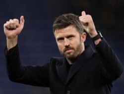 Scholes: “Tidak Ada Sakiti Perasaan Carrick,” Tapi Fans Berbeda Pendapat!