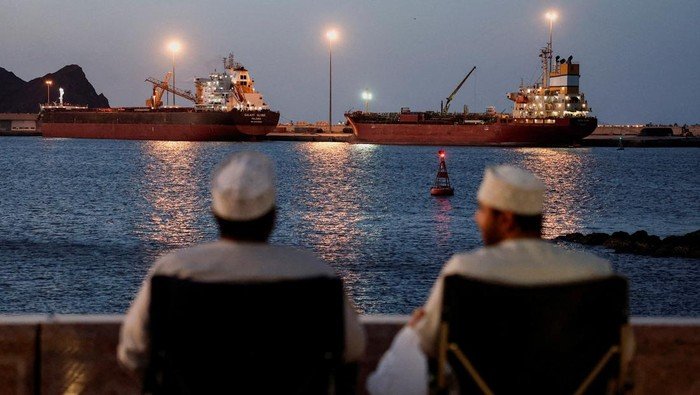 Konflik Selat Hormuz: Kapal Tanker Minyak dalam Bahaya Sebuah Krisis?