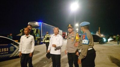 [Menhub Ungkap Strategi Antrean Truk di BBJ dalam Runtuhnya Kepadatan Merak]