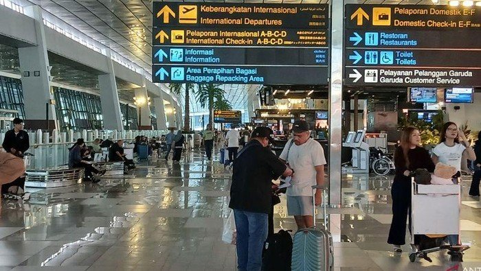 93 Ribu Penumpang Merasakan Dampak Lebaran di Bandara Soetta, Antrean dan Kebahagiaan Menyongsong Hari Raya