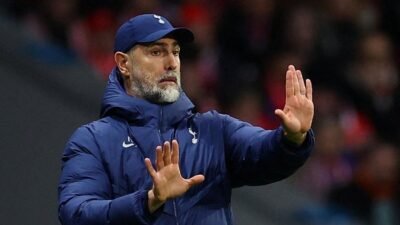 “Igor Tudor ‘Salah Orang’ Mau Sapa Arne Slot: Peristiwa Mengejutkan di Dunia Bola”