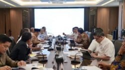 “Sejumlah Menteri Dukung Airlangga-Purbaya, Rapat Efisiensi Anggaran Berlangsung Produktif!”