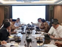 “Sejumlah Menteri Dukung Airlangga-Purbaya, Rapat Efisiensi Anggaran Berlangsung Produktif!”