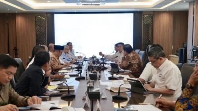 “Sejumlah Menteri Dukung Airlangga-Purbaya, Rapat Efisiensi Anggaran Berlangsung Produktif!”