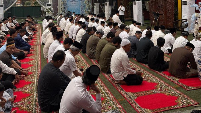 SBY, AHY, hingga Hatta Rajasa Syiarkan Solidaritas di Salat Id Cikeas Bogor