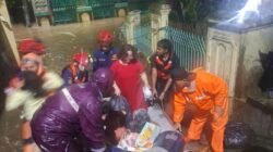 Banjir Ciracas Jaktim: 47 Warga, dari Ibu Hamil sampai Balita, Dikabulkan Damkar!