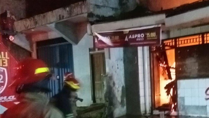 Kebakaran Mencekam di Warteg Bogor, Subuh Subuh Karena Korsleting Listrik