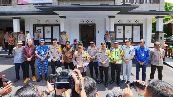 Kapolri Pastikan: Wisata Nasional Aman, Pelayanan Berkelas!