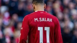 “Liverpool Kaget, Mo Salah Tak Ambil Gaji Tahun Terakhir: Apakah Hubungannya dengan Klub Terganggu?”