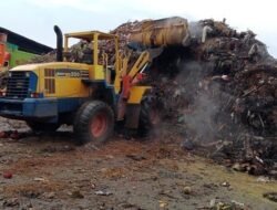 Sampah Menumpuk di Pasar Kramat Jati, Jaya Terpaksa Percepat Angkut!